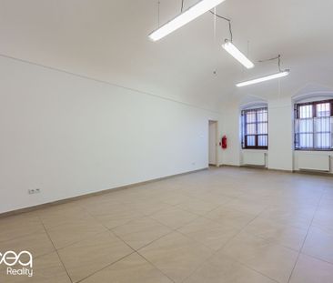 NA PRENÁJOM: 1-izbový byt v centre Levoče na Námestí Majstra Pavla,... – Fotografia 1