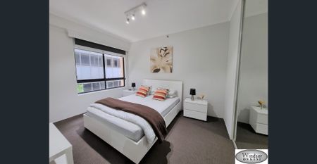 FULLY FURNISHED LARGE 1 BEDROOM APARTMENT IN CENTRE OF SYDNEY CBD - Photo 2