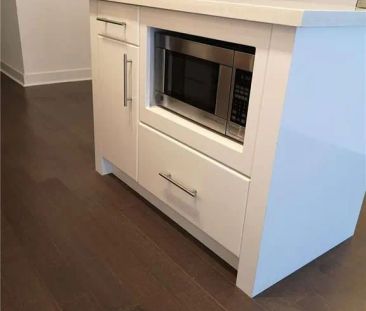 58 Orchard View Boulevard #1205 - Photo 2