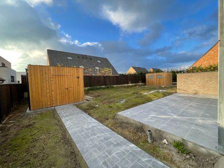 Energiezuinige nieuwbouwwoning te huur te Roeselare - Photo 2