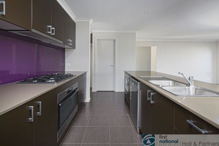 34 Almondsbury Avenue, 3806, Berwick Vic - Photo 5