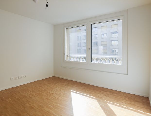 QH Crown: Großzügige 2-Zi.-Wohnung mit Blick auf den zukünftigen Nordhafenplatz - Foto 1