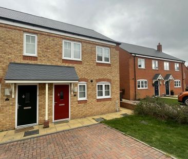 3 bedroom semi-detached house to rent - Photo 3