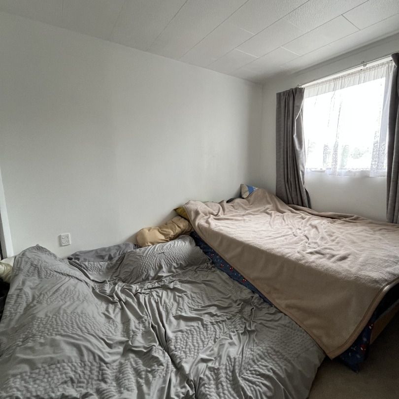 Tidy Three Bedroom Home - Photo 1