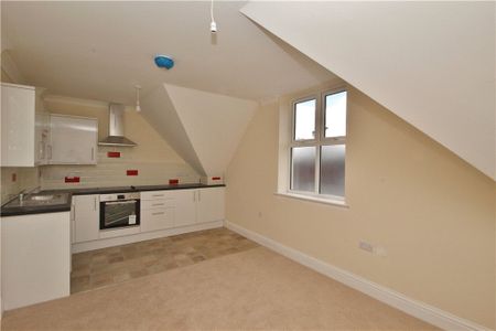 Arthur Street, Aldershot, Hampshire, GU11 1HL - Photo 2