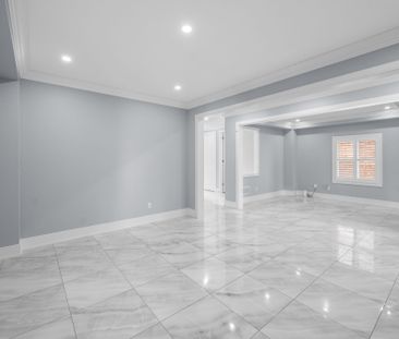 For Lease - 35 Tyndall Drive, Bradford West Gwillimbury, Ontario - Photo 3