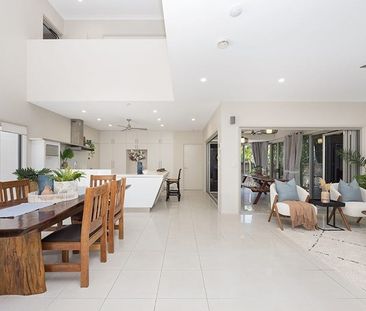 12 Havana Street, Rowes Bay QLD 4810 - House For Rent | Domain - Photo 3