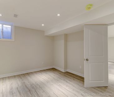 For Lease - 305 Old Harwood Avenue, Ajax, Ontario - Photo 4