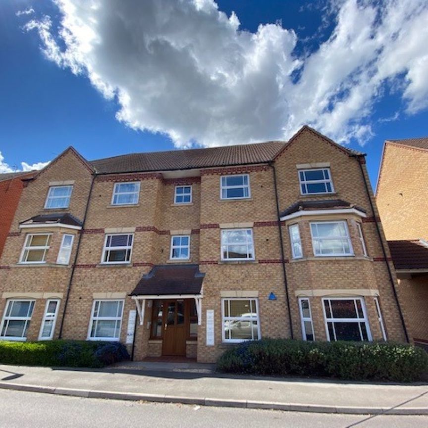 John Gold Avenue, Newark, Nottinghamshire, NG24 - Photo 1