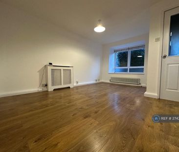 3 bedroom terraced house to rent - Photo 3