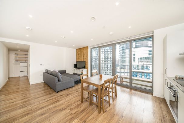 Palmer Road, Clapham, SW11, London - Photo 1