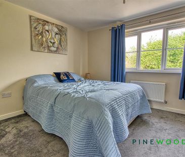 2 bedroom semi-detached house to rent - Photo 3