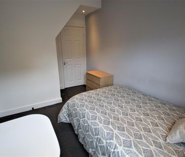 5 bedroom terraced house to rent - Photo 5