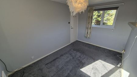 3 bedroom detached house to rent - Photo 4