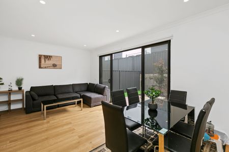 Modernise Your Lifestyle in this Convenient Gem - Photo 4