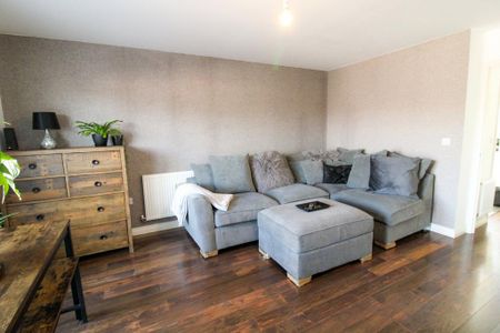 2 bedroom terraced house to rent - Photo 2