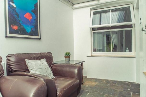 Guildford Park Road, Guildford - 5 bedrooms Property for lettings - Seymours - Photo 1