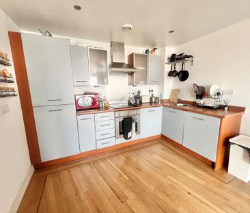 2 bedroom apartment to rent - Photo 4