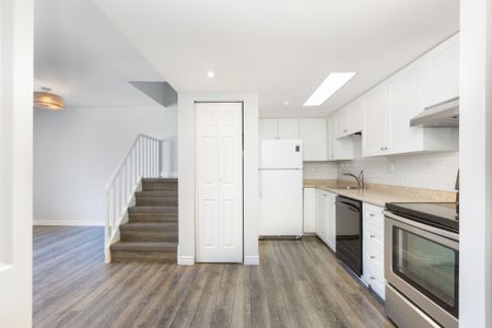 For Lease - 1250 King Street Unit# 30, Toronto, Ontario - Photo 2