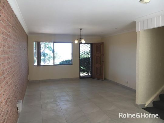 Townhouse in Town!! - Photo 1