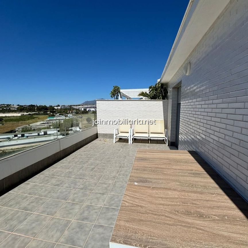 Ático en Marbella, Nueva Andalucia, alquiler - Photo 1