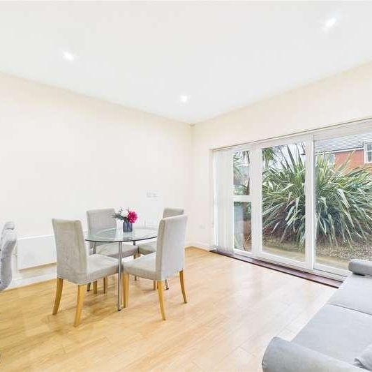 Heron House, Rushley Way, Reading, Berkshire, RG2 - Photo 1