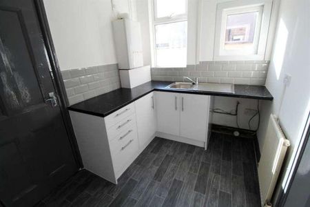 Linden Grove, Middlesbrough, TS5 - Photo 4