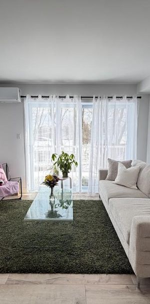 LOGEMENT**3 ½ avec BUREAU et STATIONNEMENT** Ste-Foy - Photo 1