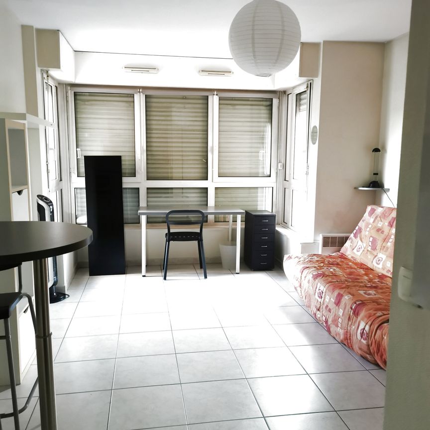 Location Appartement 1 pièce 23m² AIX EN PROVENCE 13100 - Photo 1