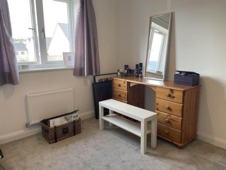 3 bedroom semi-detached house to rent - Photo 3