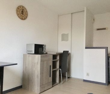 Studio meublé - PROCHE CITADELLE - Photo 2