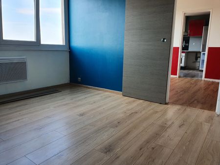 Location Appartement 2 pièces 43m² SECLIN 59113 - Photo 3