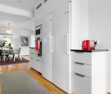 Stadsängsgatan, Sigtuna - Photo 1