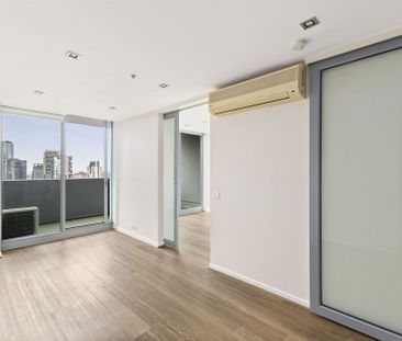 Stylish Inner-City Living with Panoramic Views - Photo 1