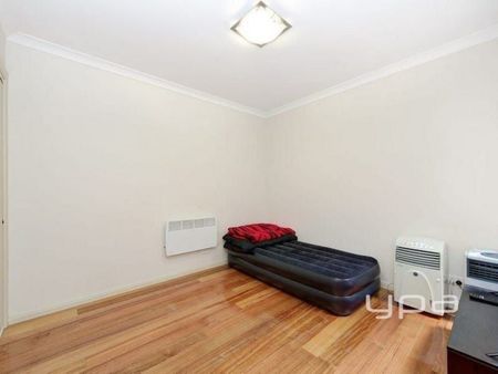 21 Huntington Drive, CRAIGIEBURN - Photo 3