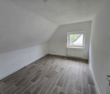 2-Zimmer-Wohnung (48m²) plus 2,5-Zimmer-Mansarde im Dachgeschoss (3... - Photo 2