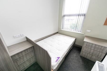 , Pearson Terrace, Leeds - Photo 4