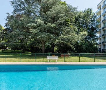 Appartement te huur in Ukkel voor € 2.800 met 3 slaapkamers - Photo 6