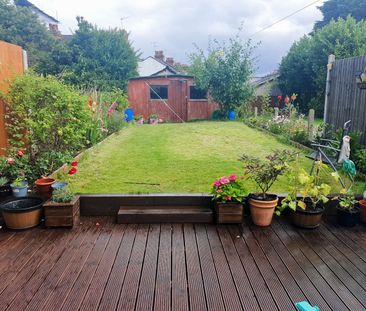 3 Bed Semi-Detached House, Dickens Avenue, N3 - Photo 6