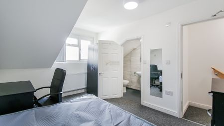 6 Dawlish Road - Photo 2