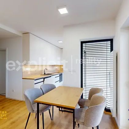 Pronájem bytu 2+kk 52 m - Fotografie 1