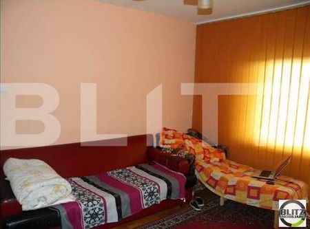 Inchiriere 4 camere, decomandat, 80 mp utili, zona Tatra - Fotografie 4