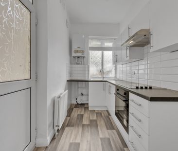 1 Bedroom Flat - Photo 4