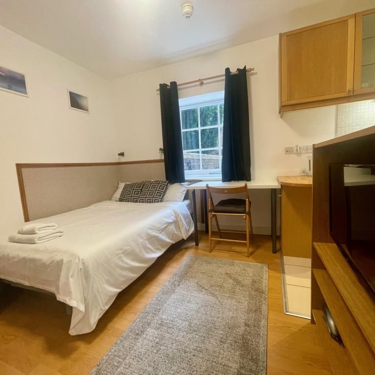 Flat 115 Fulham Palace Road, Fulham W6 9HH - Photo 1