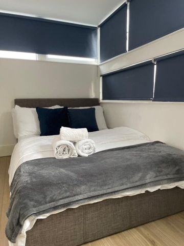 Studio Flat, Charleville Road, W14 - Photo 5