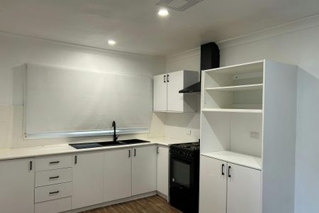 8 Oleander Crescent - Photo 5