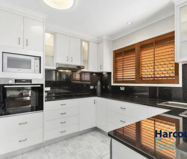 12 Karloff Drive, Stafford Heights QLD 4053 - Photo 3