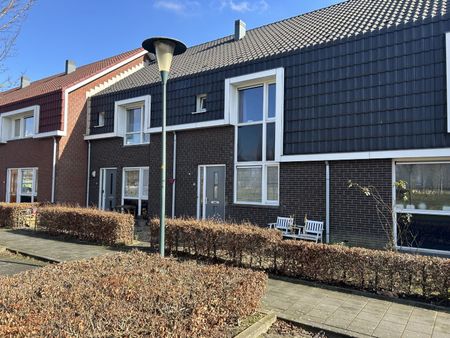 Te huur: Huis Colosseum 45 in Elst - Photo 2