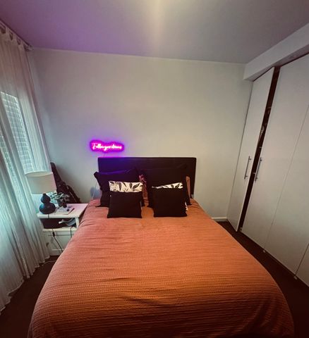 St Kilda East - Photo 2