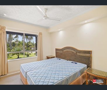 808/2-10 Greenslopes Street, Cairns North, Qld 4870 - Photo 2